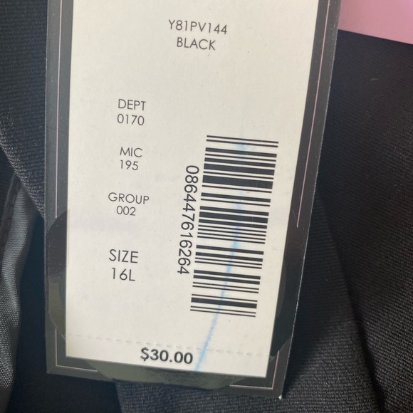 NWT- INVESTMENTS STRAIGHT LEG BLACK PANTS Sz. 16 - Picture 6 of 11